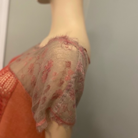 Bohemian 70’s style crochet Top by FREE PEOPLE 6 for $36 - Picture 5 of 8